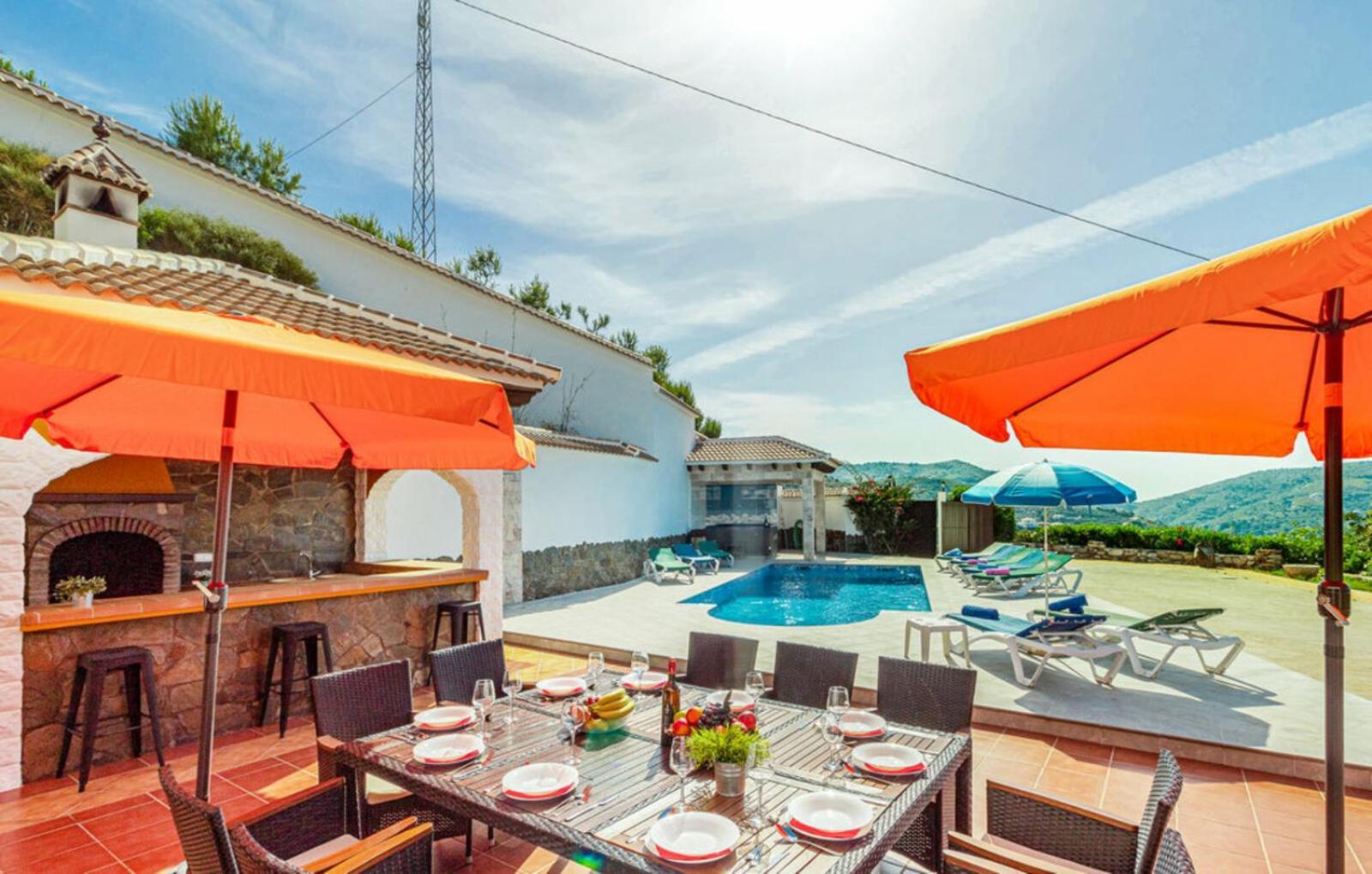 Villa Javier En Sayalonga Luaran gambar