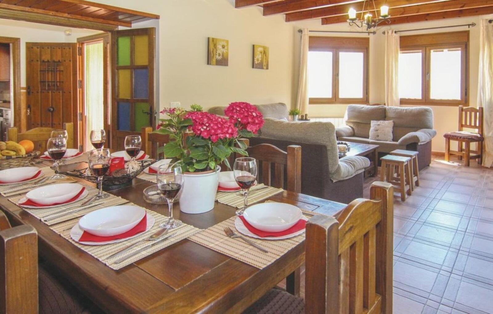 Villa Javier En Sayalonga Luaran gambar