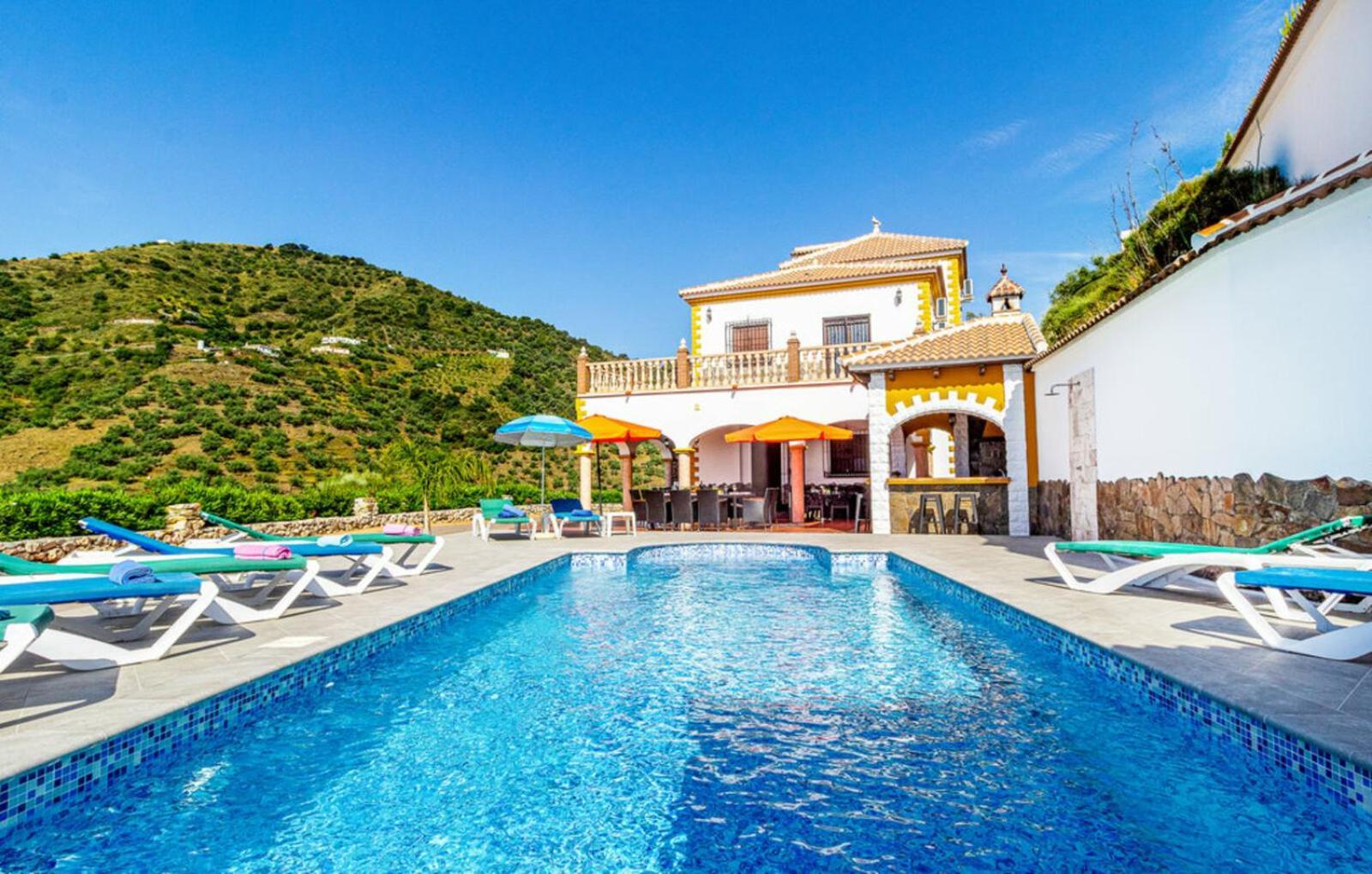 Villa Javier En Sayalonga Luaran gambar