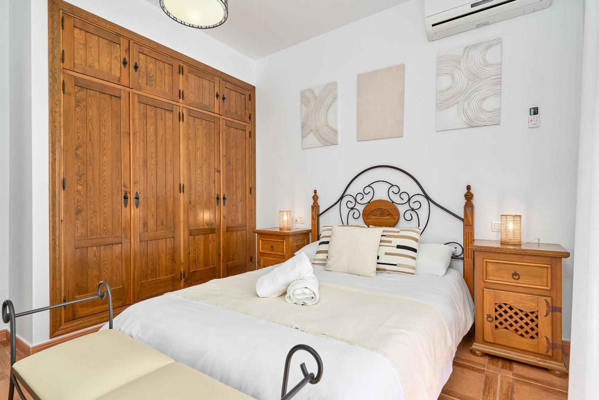 Villa Javier En Sayalonga Luaran gambar