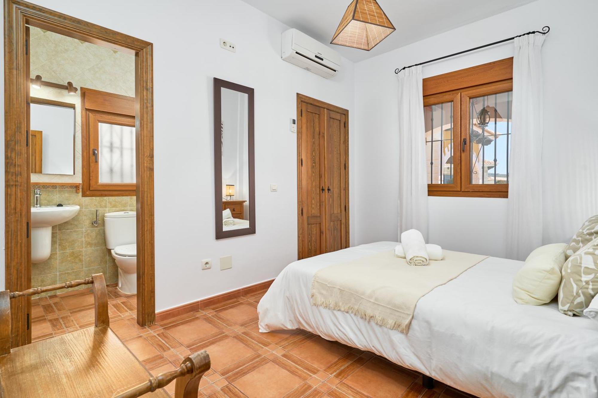 Villa Javier En Sayalonga Luaran gambar