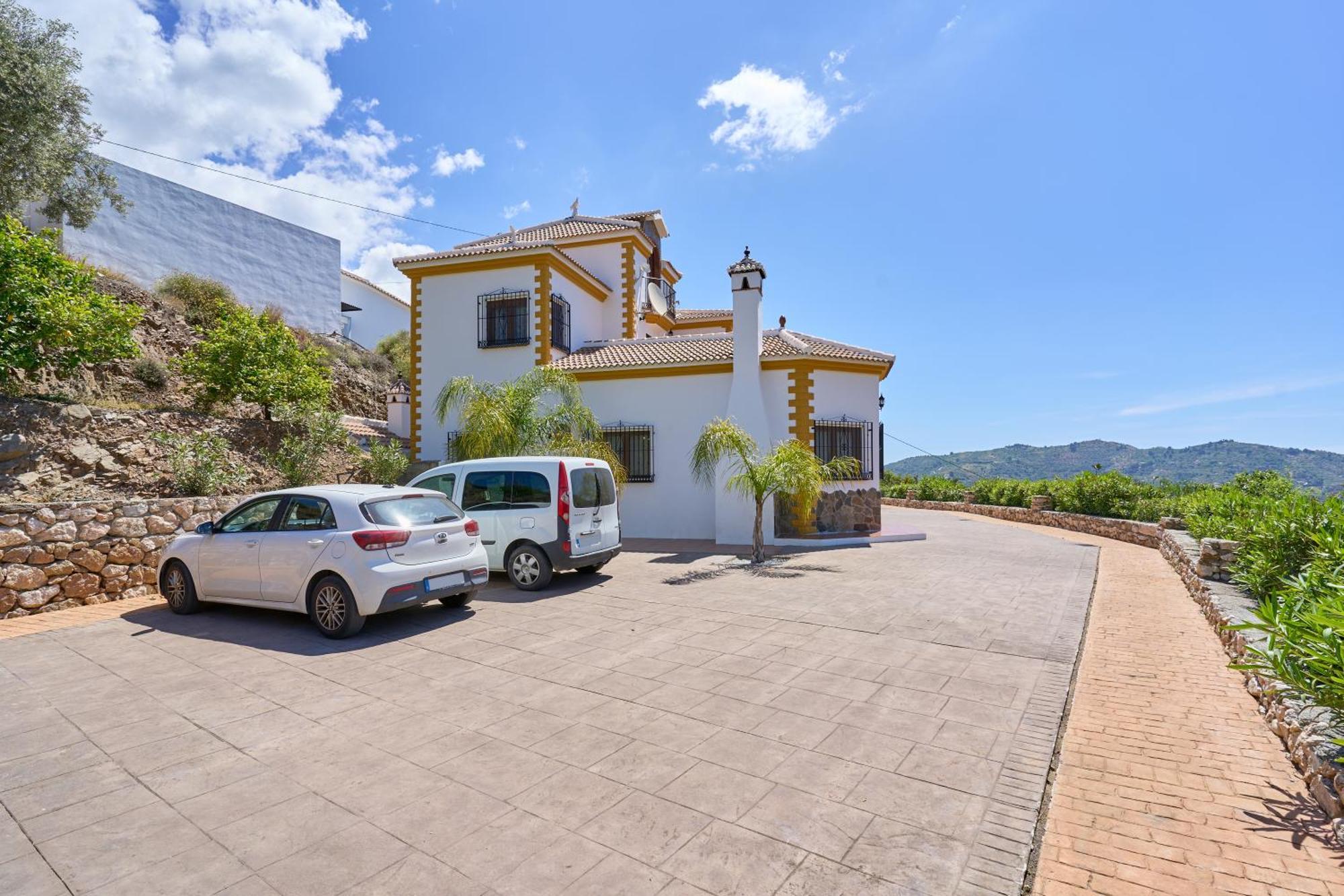 Villa Javier En Sayalonga Luaran gambar